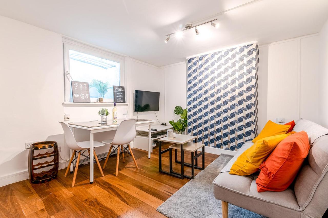 Modern One Bedroom Apartments In Brighton Exterior foto