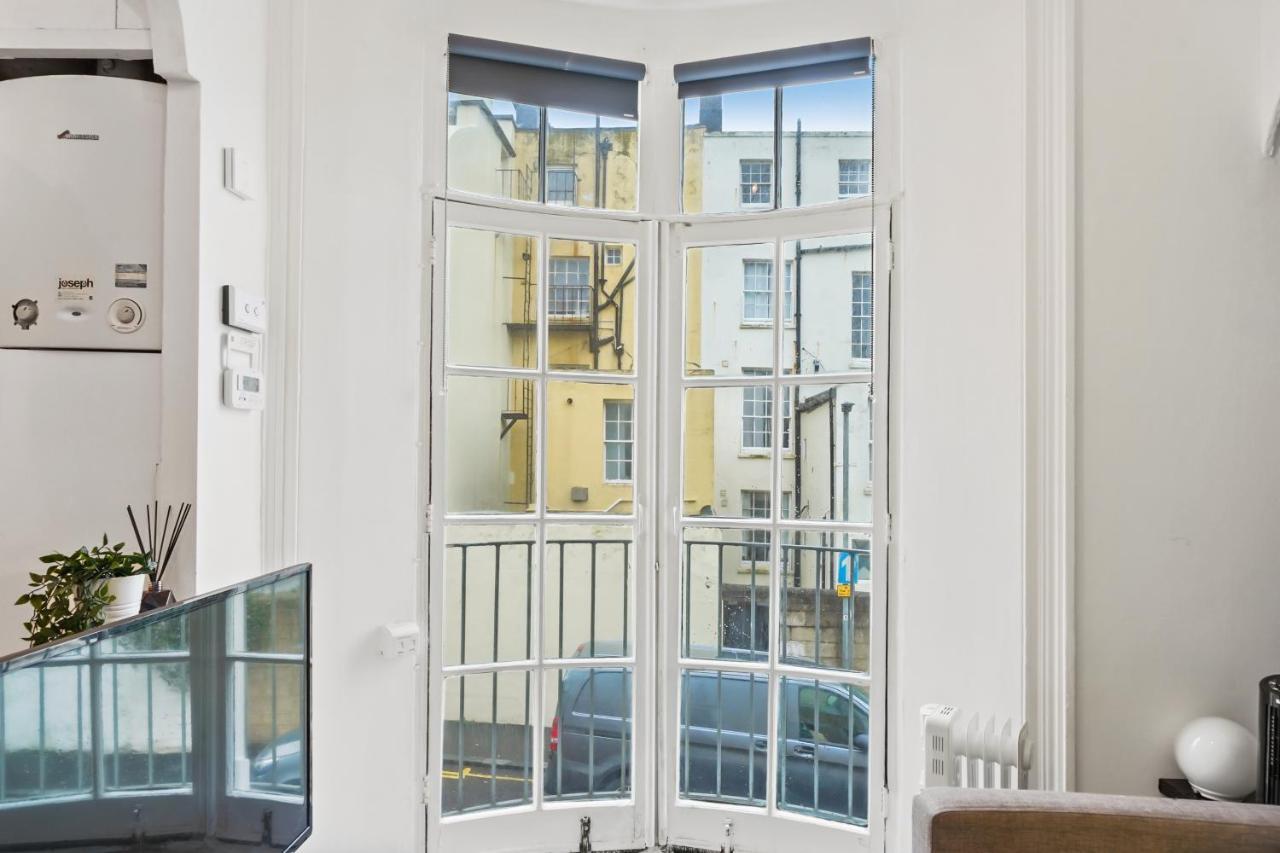 Modern One Bedroom Apartments In Brighton Exterior foto